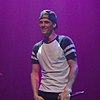 https://upload.wikimedia.org/wikipedia/commons/thumb/6/6e/Aaron_Carter_Performing_at_the_Gramercy_Theatre_-_Photo_by_Peter_Dzubay_%28cropped%29.jpg/100px-Aaron_Carter_Performing_at_the_Gramercy_Theatre_-_Photo_by_Peter_Dzubay_%28cropped%29.jpg